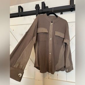 Women’s waffle material button up shacket long sleeve